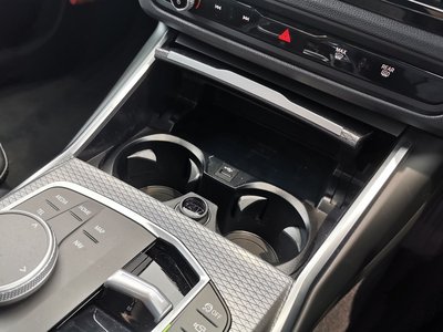 صورة مصغرة 31 لـ 2025 BMW 3 SERIES