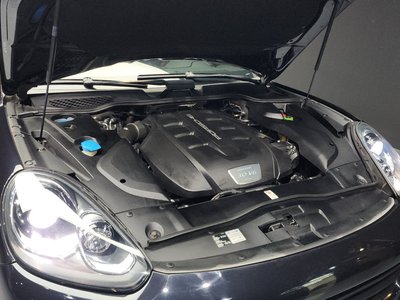 PORSCHE CAYENNE - 7