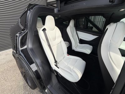 2018 Tesla MODEL X — миниатюра 19