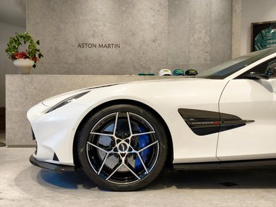 ASTON MARTIN VANQUISH - 5