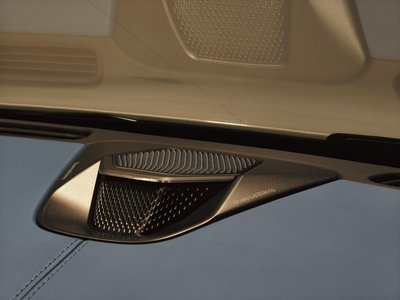 ASTON MARTIN VANQUISH - 7