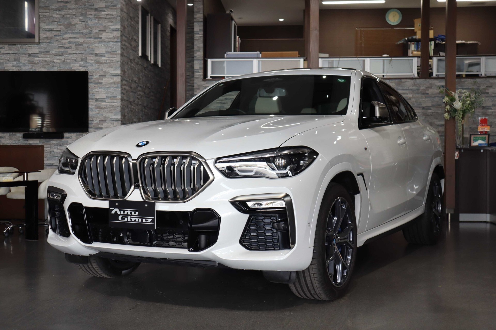 BMW X6 - View 1