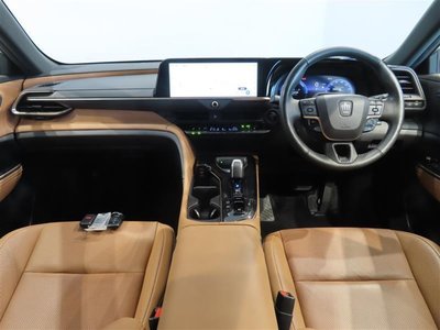 2023 Toyota CROWN SPORT photo 9