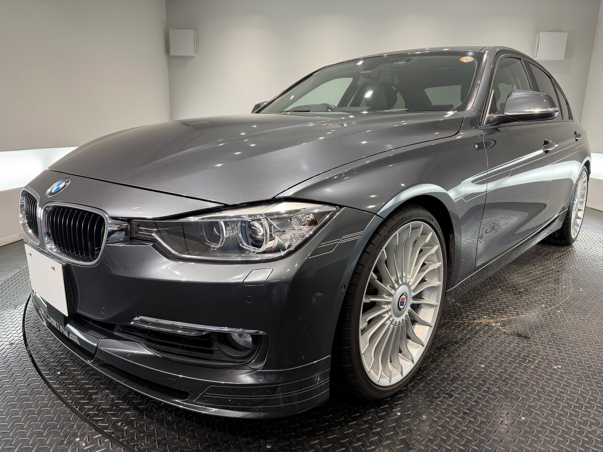 BMW ALPINA B3 - View 1