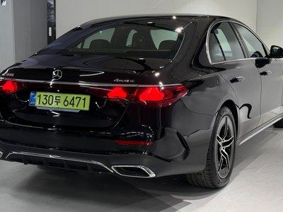 MERCEDES-BENZ E-CLASS - 3