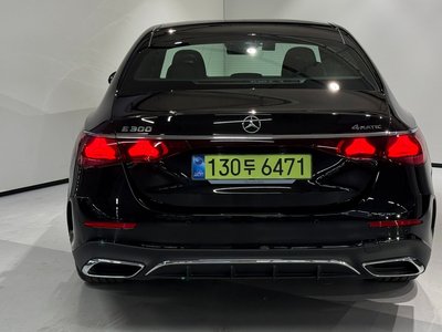 MERCEDES-BENZ E-CLASS - 4