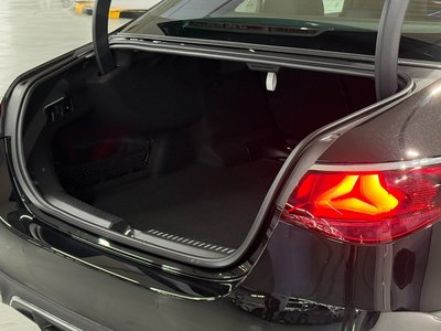 MERCEDES-BENZ E-CLASS - 10