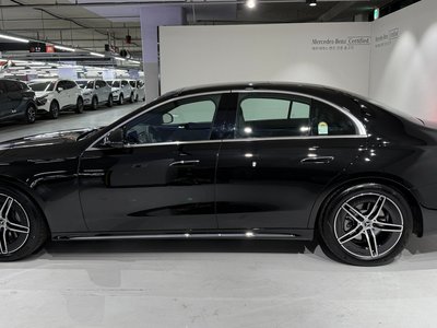 MERCEDES-BENZ E-CLASS - 8