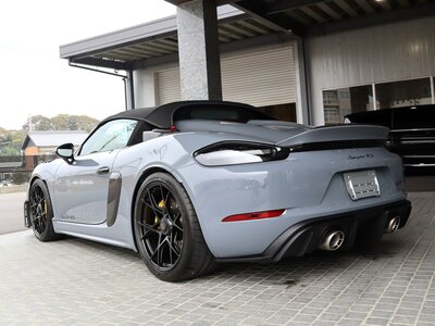PORSCHE 718 SPYDER - 3