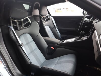 PORSCHE 718 SPYDER - 6