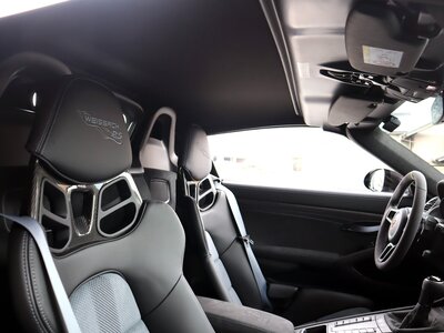 PORSCHE 718 SPYDER - 10