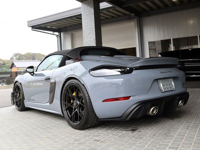 PORSCHE 718 SPYDER - 2