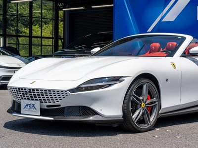FERRARI ROMA SPIDER - 10