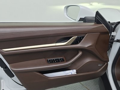 صورة مصغرة 14 لـ 2021 Porsche TAYCAN