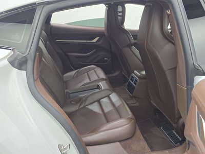 صورة مصغرة 17 لـ 2021 Porsche TAYCAN