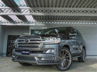 TOYOTA LAND CRUISER 200