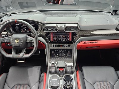 LAMBORGHINI URUS - 5