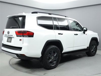 TOYOTA LAND CRUISER 300 - 4