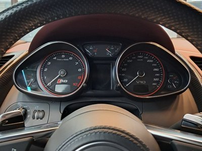 صورة 3 لـ 2015 AUDI R8