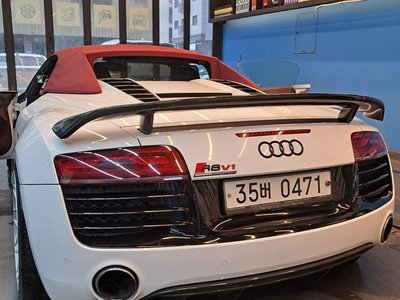 صورة 2 لـ 2015 AUDI R8