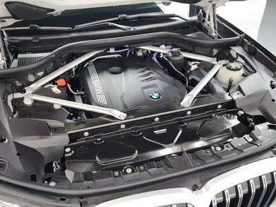 BMW X7 - 7