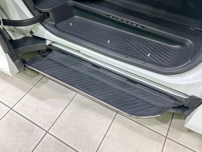 TOYOTA ALPHARD - 4