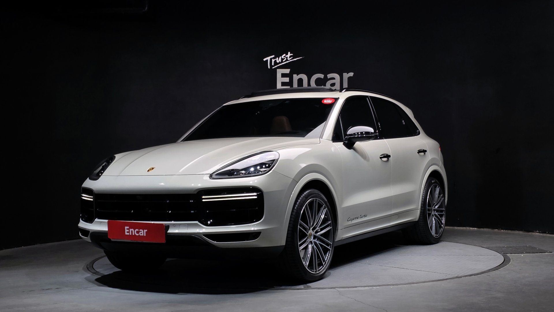 PORSCHE CAYENNE - View 1