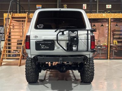 TOYOTA LAND CRUISER 80 - 3