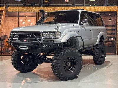 TOYOTA LAND CRUISER 80 - 1