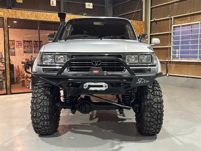 TOYOTA LAND CRUISER 80 - 2