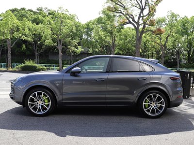 PORSCHE CAYENNE - 8