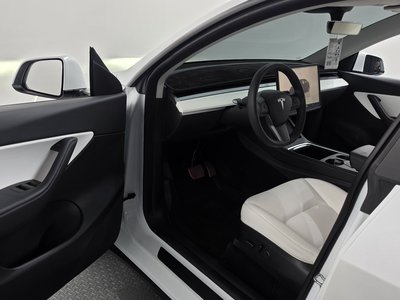 2022 Tesla MODEL Y thumbnail 13