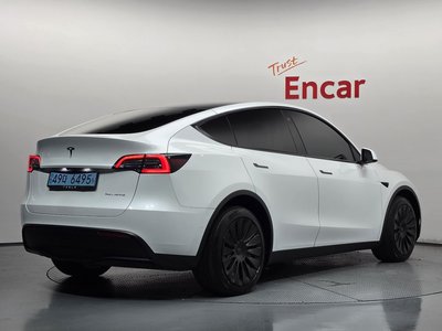 2022 Tesla MODEL Y photo 3