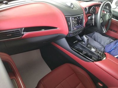 MASERATI LEVANTE - 3