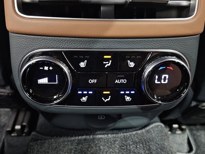 2024 Genesis GV70 — миниатюра 23