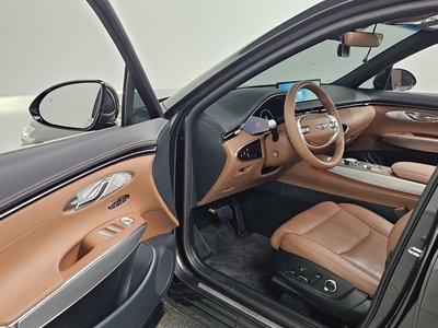 2024 Genesis GV70 — миниатюра 13