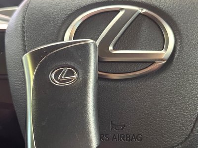 2023 Lexus NX — миниатюра 38