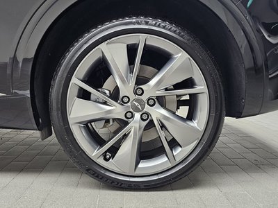 صورة 8 لـ 2022 Genesis GV70
