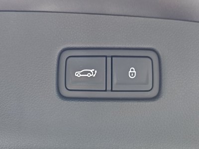 2022 Genesis GV70 — миниатюра 22
