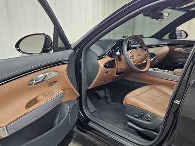 2022 Genesis GV70 — миниатюра 13
