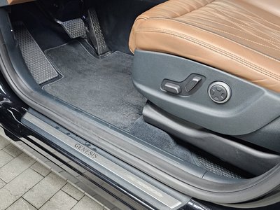 2022 Genesis GV70 — миниатюра 30