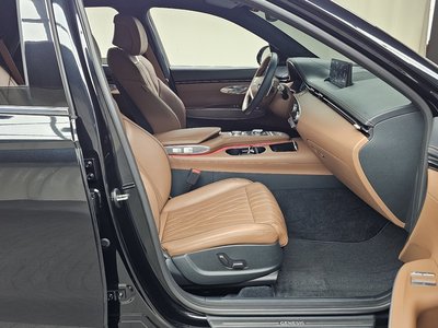 2022 Genesis GV70 — миниатюра 16