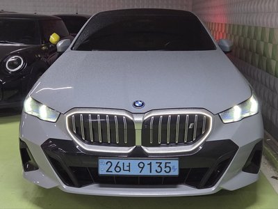 BMW I5