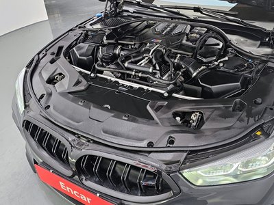 BMW M8 - 7