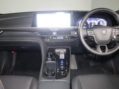 2023 Toyota CROWN SPORT photo 2