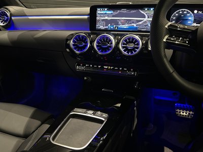 MERCEDES-BENZ A-CLASS - 10