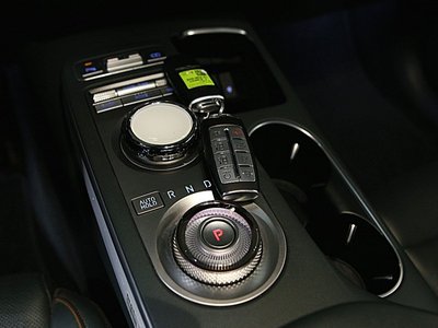 صورة 7 لـ 2021 Genesis GV70