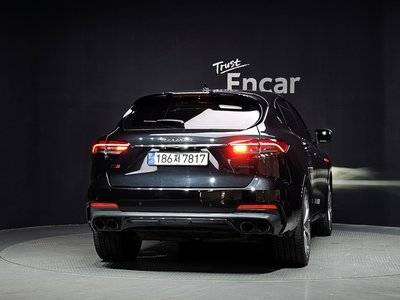 2019 Maserati LEVANTE — фото 3
