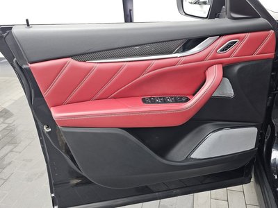 2019 Maserati LEVANTE — миниатюра 14
