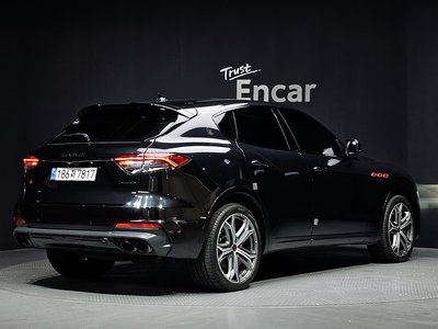 2019 Maserati LEVANTE — фото 4